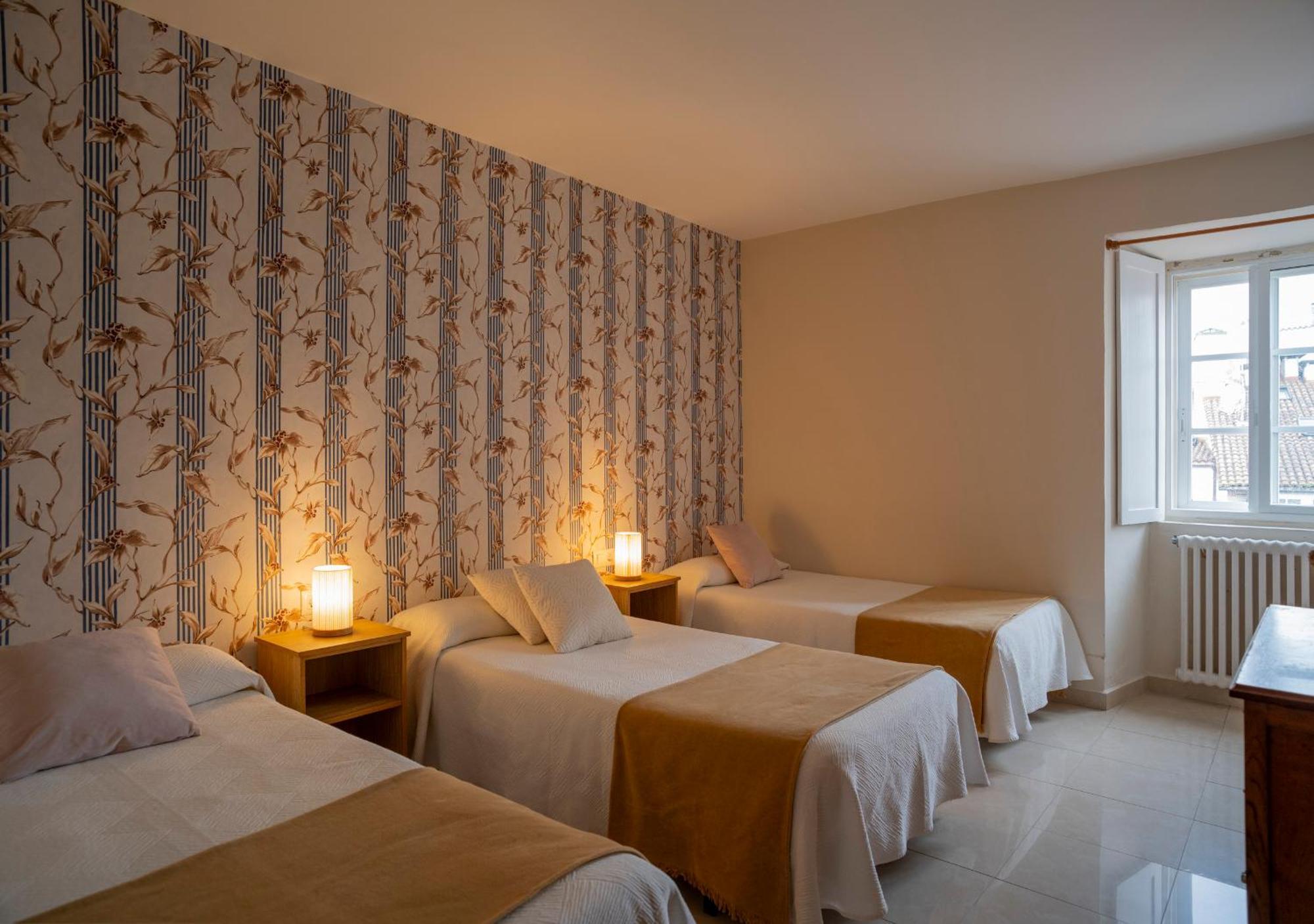 Hospedaje Ramos Сантьяго-де-Компостела Экстерьер фото